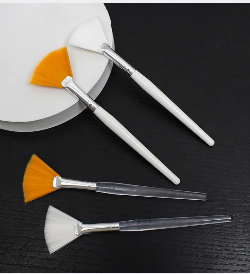Fan-Shape Multifunction Makeup Brush Set