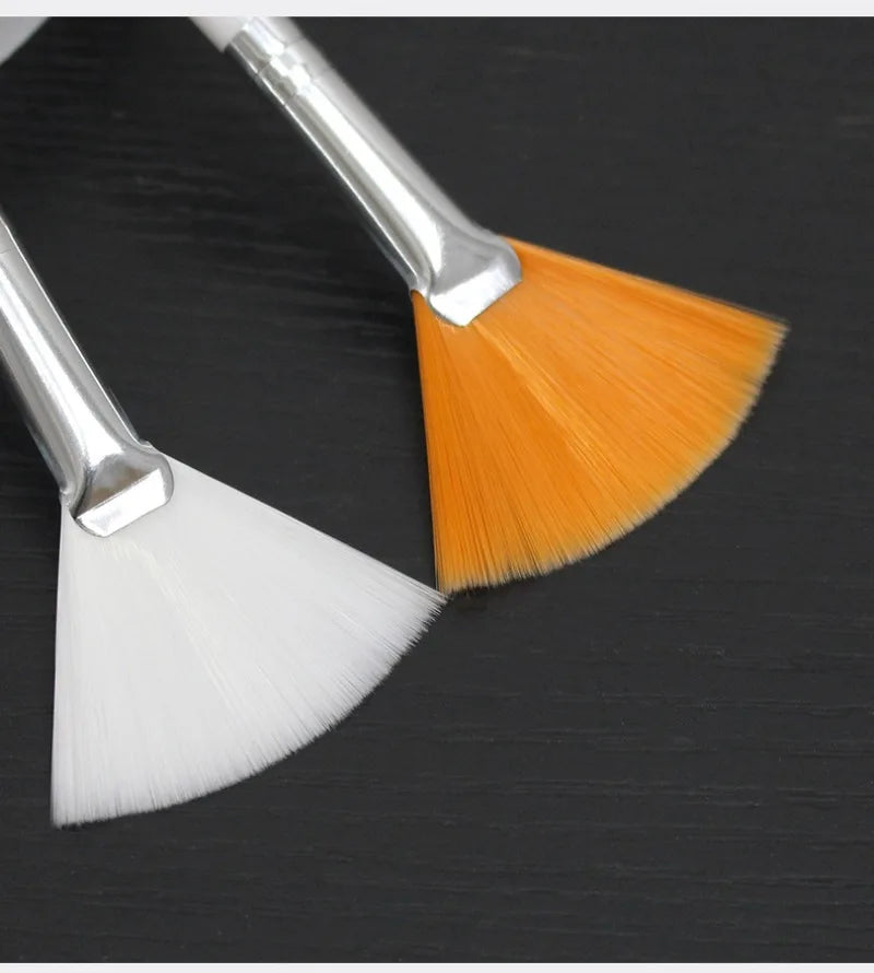Fan-Shape Multifunction Makeup Brush Set