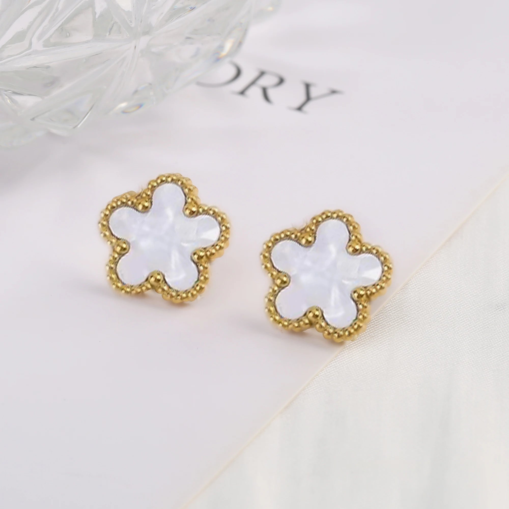 Stainless Steel Five-Leaf Flower Bracelet