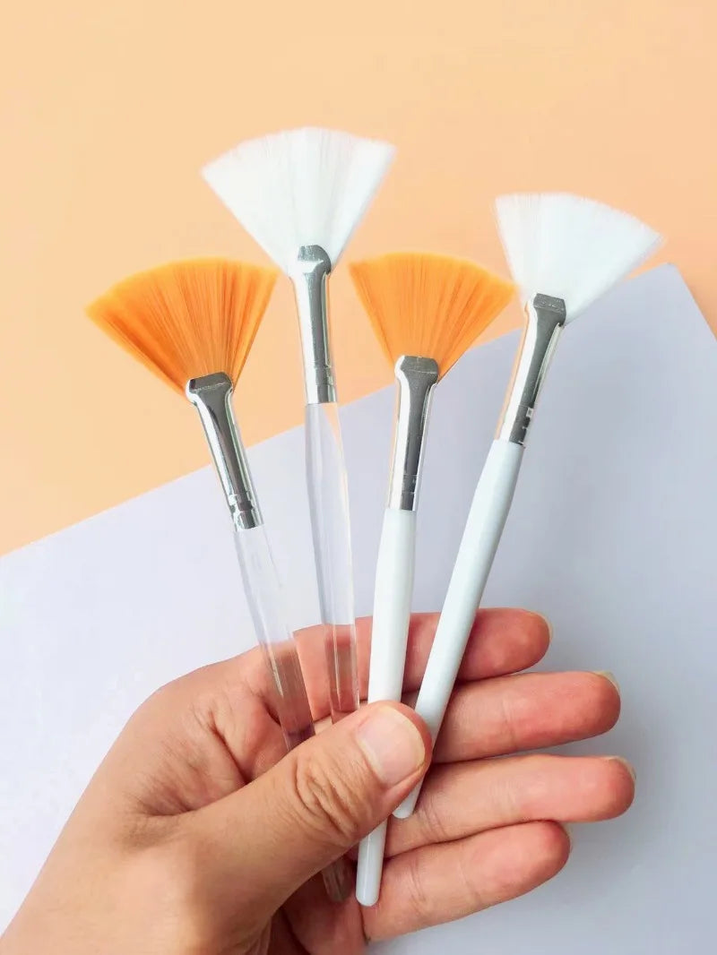 Fan-Shape Multifunction Makeup Brush Set